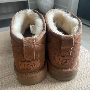 Ultra mini ugg